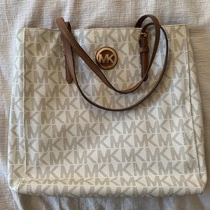 Michael Kors Shoulder Bag (laptop/notebook size)